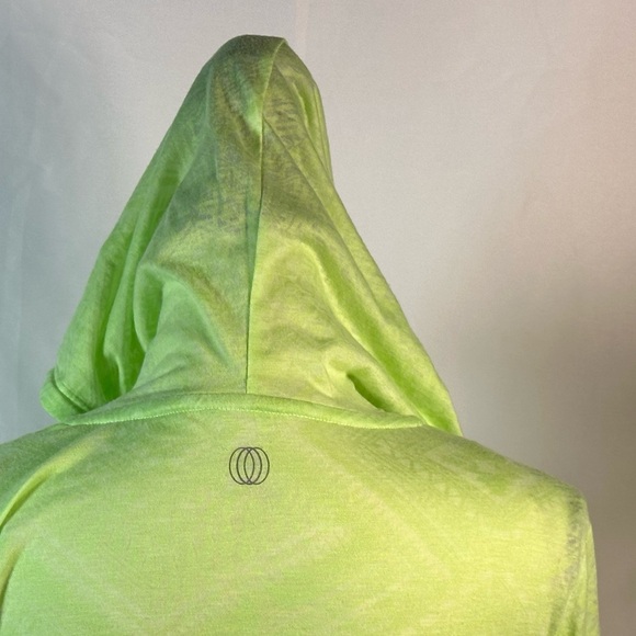 The Balance Collection Light Green Fabric🌴 - Picture 11 of 13